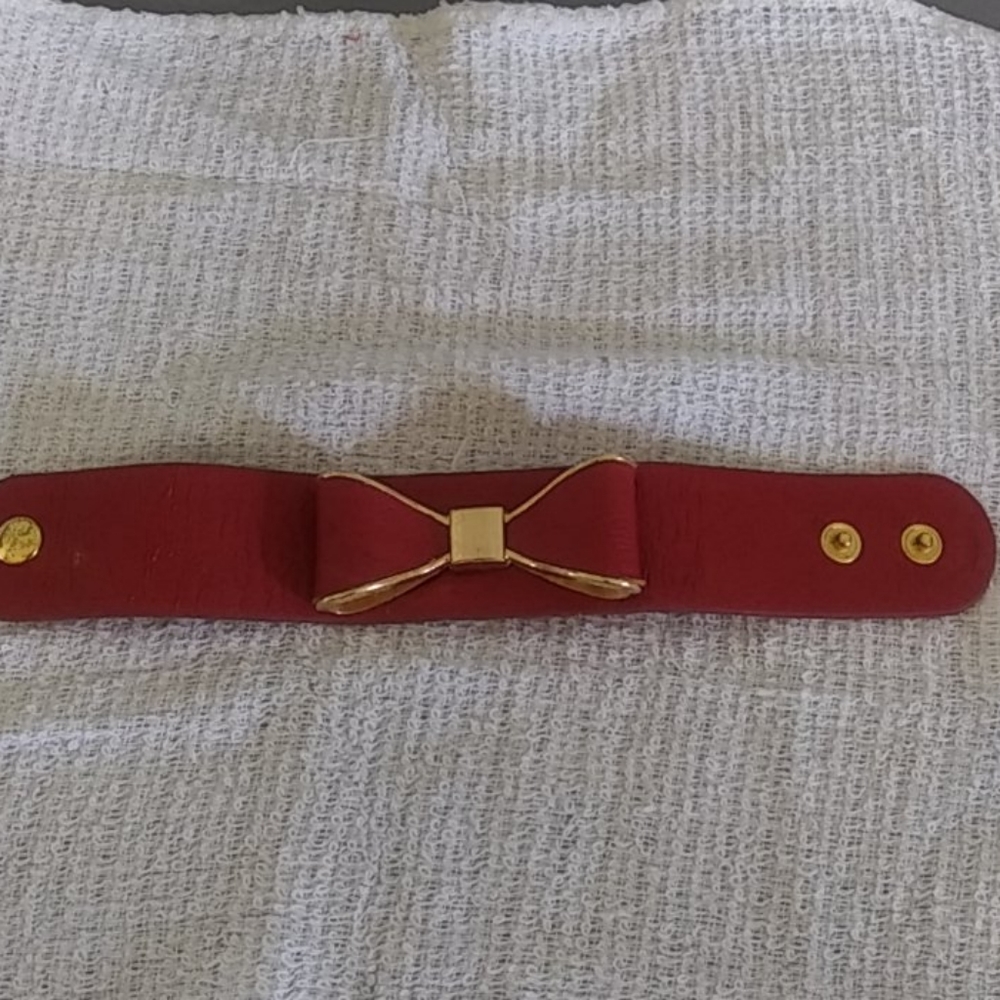 Red bow leather bracelet